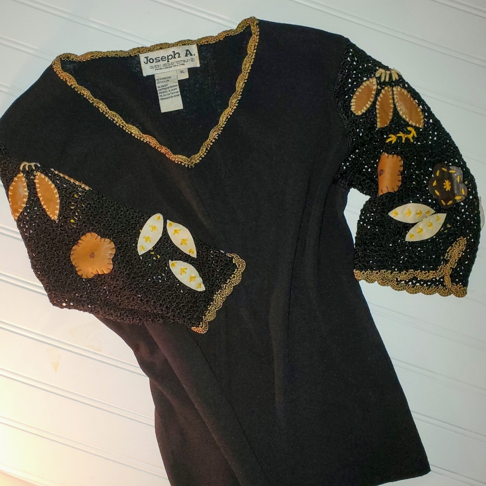 💎 Vintage Hand Embroidered Top by JOSEPH A. - Picture 2 of 8